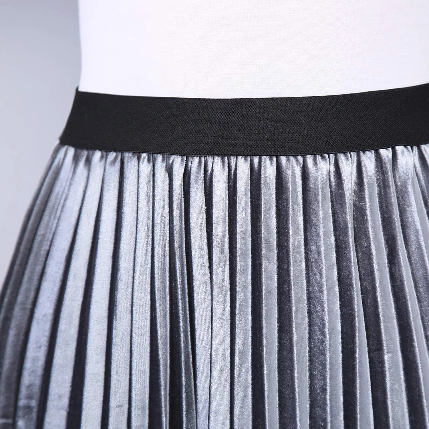 Women's Gold Velvet Pleated Fashion Long Skirt
