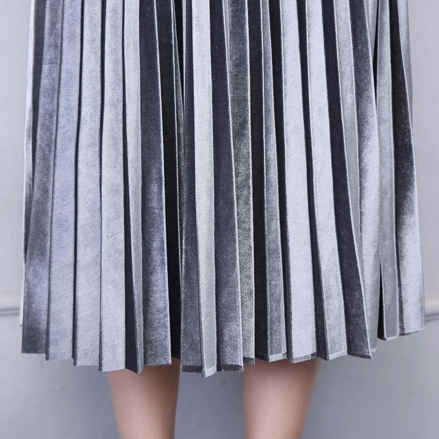 Women's Gold Velvet Pleated Fashion Long Skirt